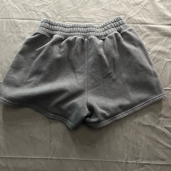 Hollister Women's black Athletic Shorts high rise Small - Picture 5 of 5